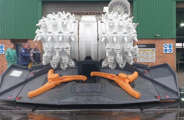 424972381_415903477532013_1794429919325780125_n